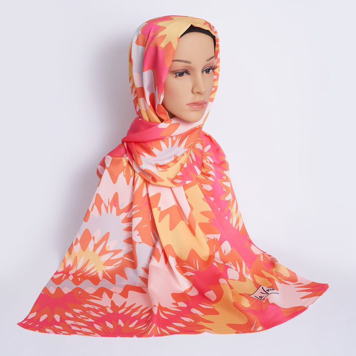 Elegant Silk Scarf – Floral Whisper