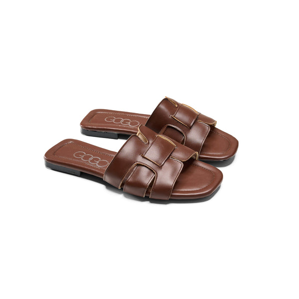 Women Slipper witde straps in Brown