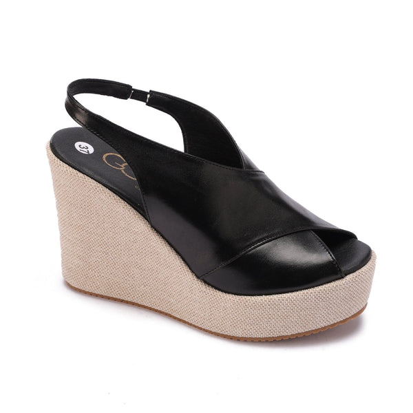 Heeled sandal with crossed straps in black