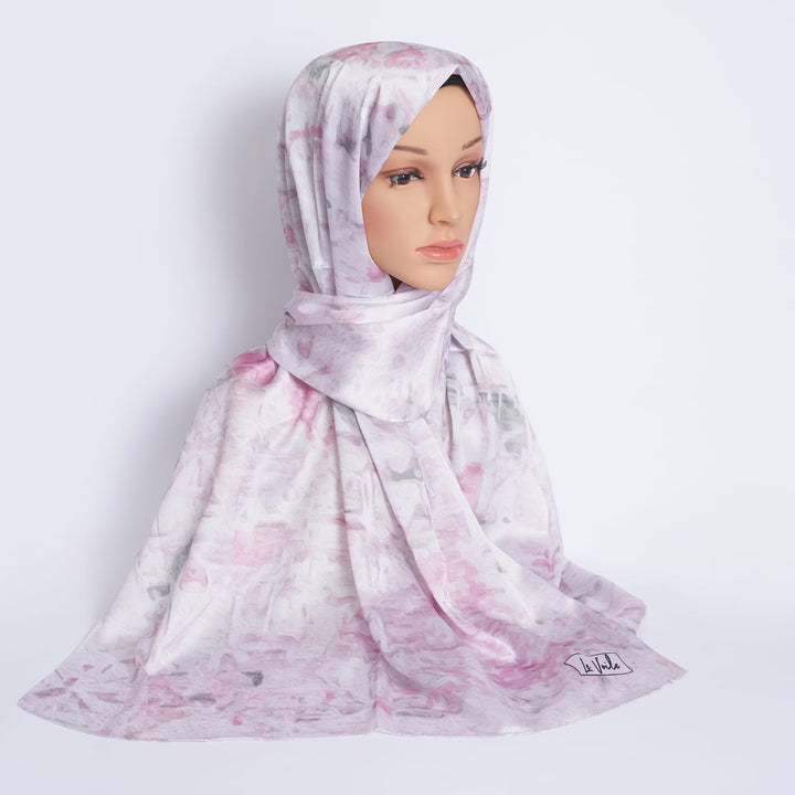 Chic Silk Scarf – Modern Muse