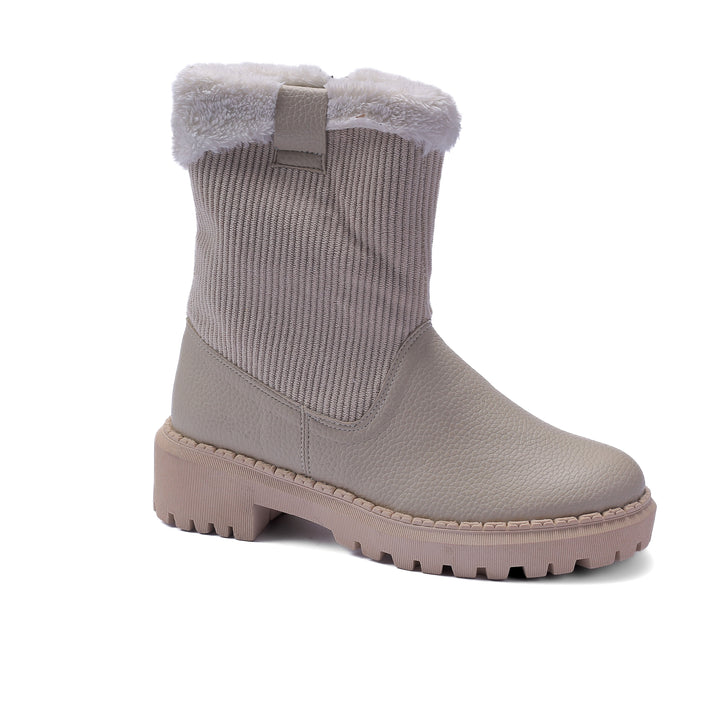 Winter Boots Lined with Faux Fur-Beige